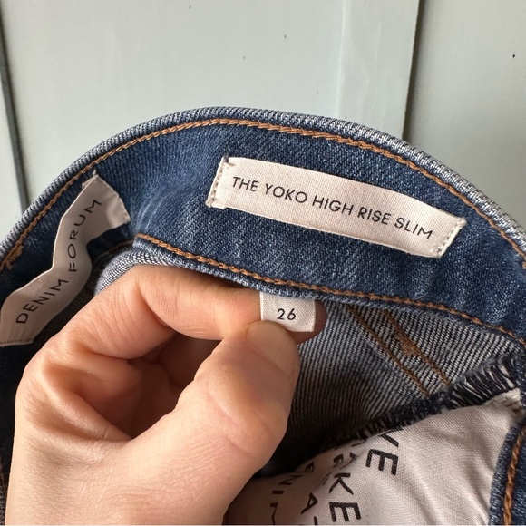 Denim Forum THE YOKO HIGH RISE SLIM Blue Jeans - Picture 11 of 14